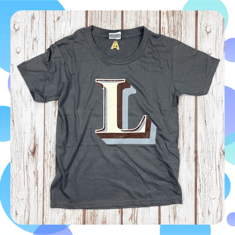 Ready To Ship: Kids Letter L T-Shirt~ Age 7-8 Font Not Found, Font: Stirling Shadow, Kid's Clothes 44ideas.co.uk