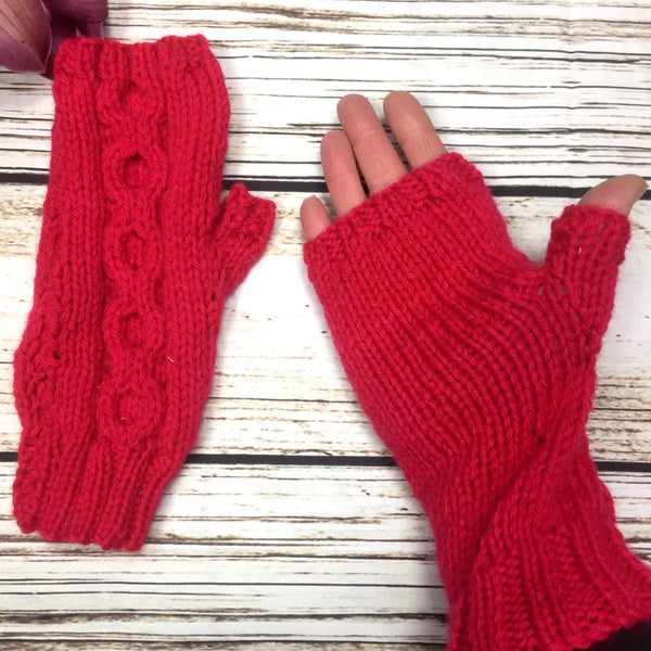 Red Chunky Hand Knitted Fingerless Gloves! Accessories, Donalds Wally Hat, Gloves, Knitted 44ideas.co.uk