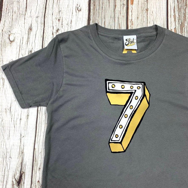 Number Seven Kids' T-Shirt - Juniper Red Font Not Found, Font: Juniper Red, Kid's Clothes, T-Shirt: Numbers, T-Shirts 44ideas.co.uk