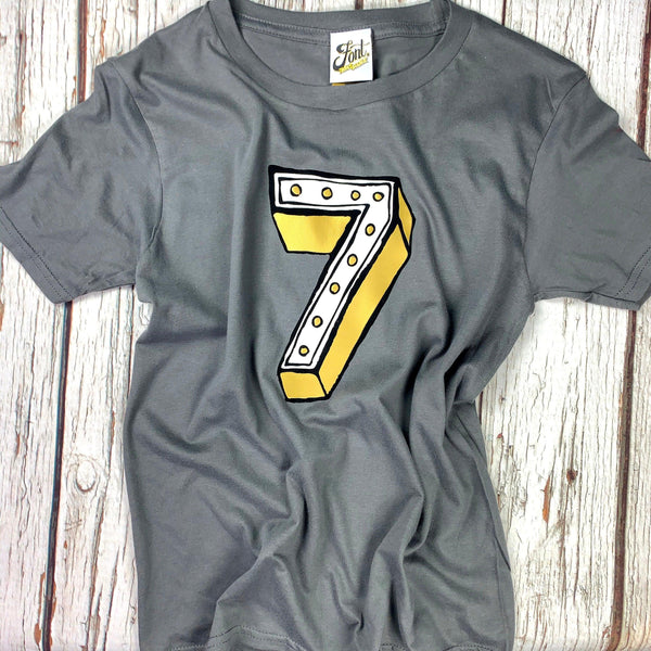 Number Seven Kids' T-Shirt - Juniper Red Font Not Found, Font: Juniper Red, Kid's Clothes, T-Shirt: Numbers, T-Shirts 44ideas.co.uk