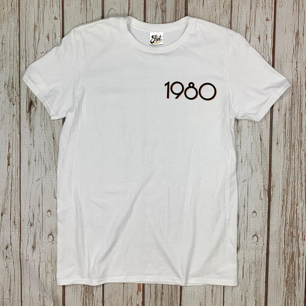 Men's Birth-Year Pocket T-Shirt - Branson Font Not Found, Font: Branson, Men's Clothes, T-Shirt: Numbers, T-Shirts 44ideas.co.uk