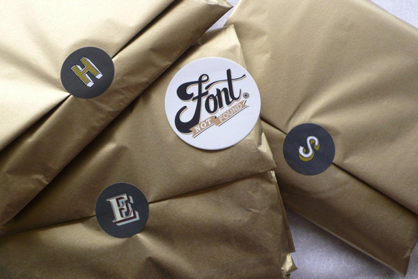 Male Pocket Letter T-Shirt - Branson Font Not Found, Font: Branson, Men's Clothes, T-Shirts, T-Shirts: Letters 44ideas.co.uk