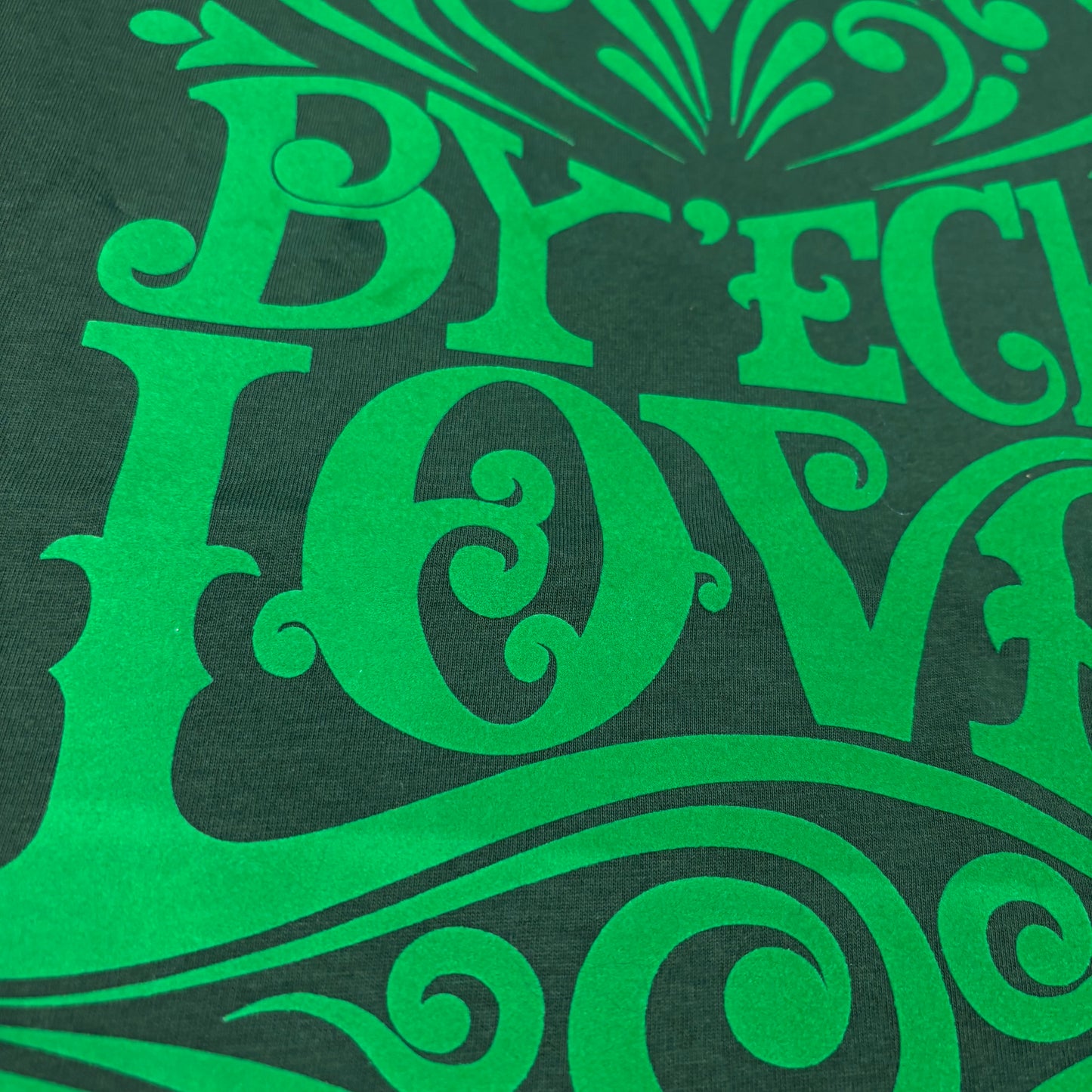 By ’Eck Love – Unisex Sweatshirt
