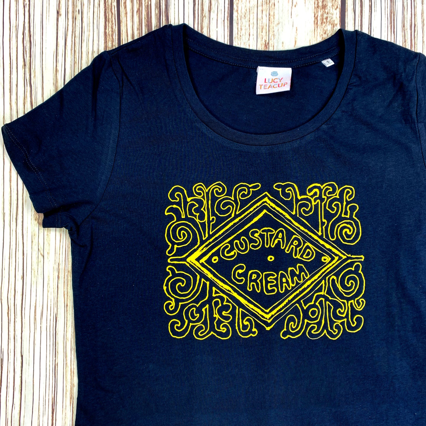 Custard Cream – Unisex & Women’s Cut T‑Shirt