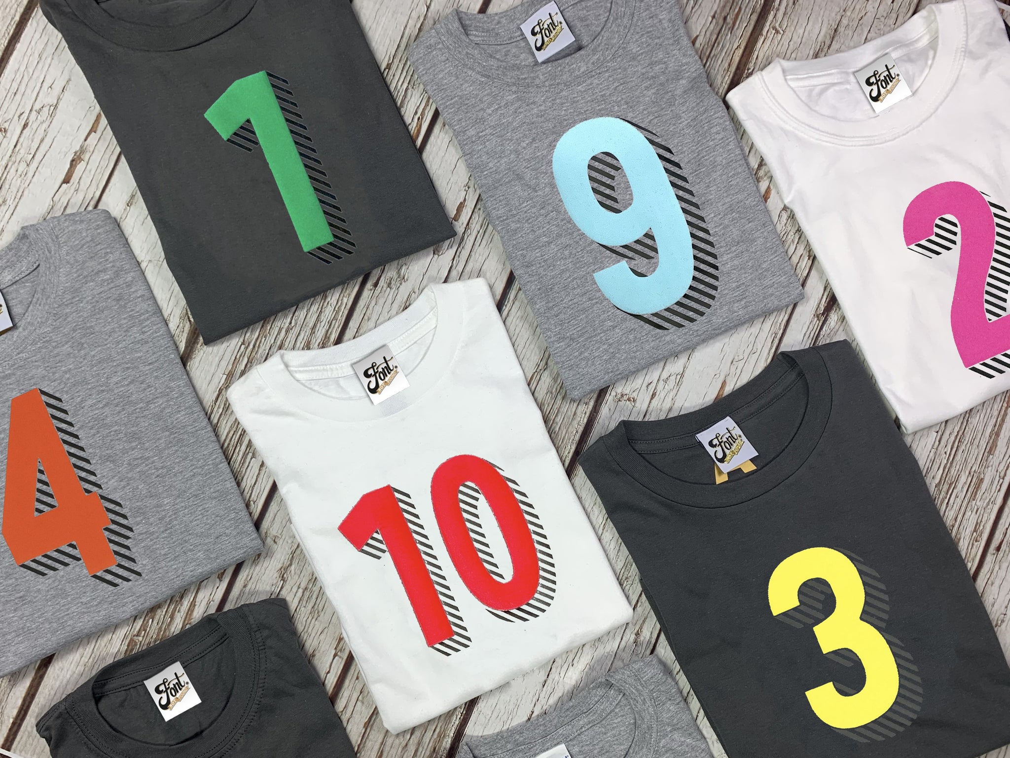 Kids' Number T-Shirts -  Bradford Buzz Font Not Found, Font: Bradford Buzz, Kid's Clothes, T-Shirt: Numbers, T-Shirts 44ideas.co.uk