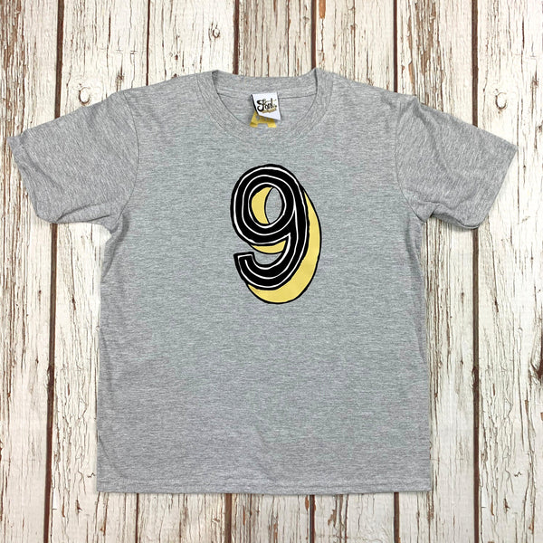 Number Nine Kids' T-Shirt - Juniper Red Font Not Found, Font: Juniper Red, Kid's Clothes, T-Shirt: Numbers, T-Shirts 44ideas.co.uk