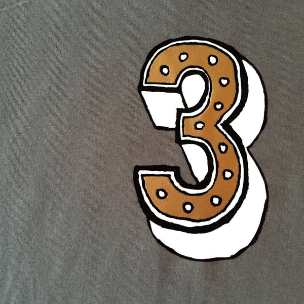 Number Three Kids' T-Shirt - Juniper Red Font Not Found, Font: Juniper Red, Kid's Clothes, T-Shirt: Numbers, T-Shirts 44ideas.co.uk