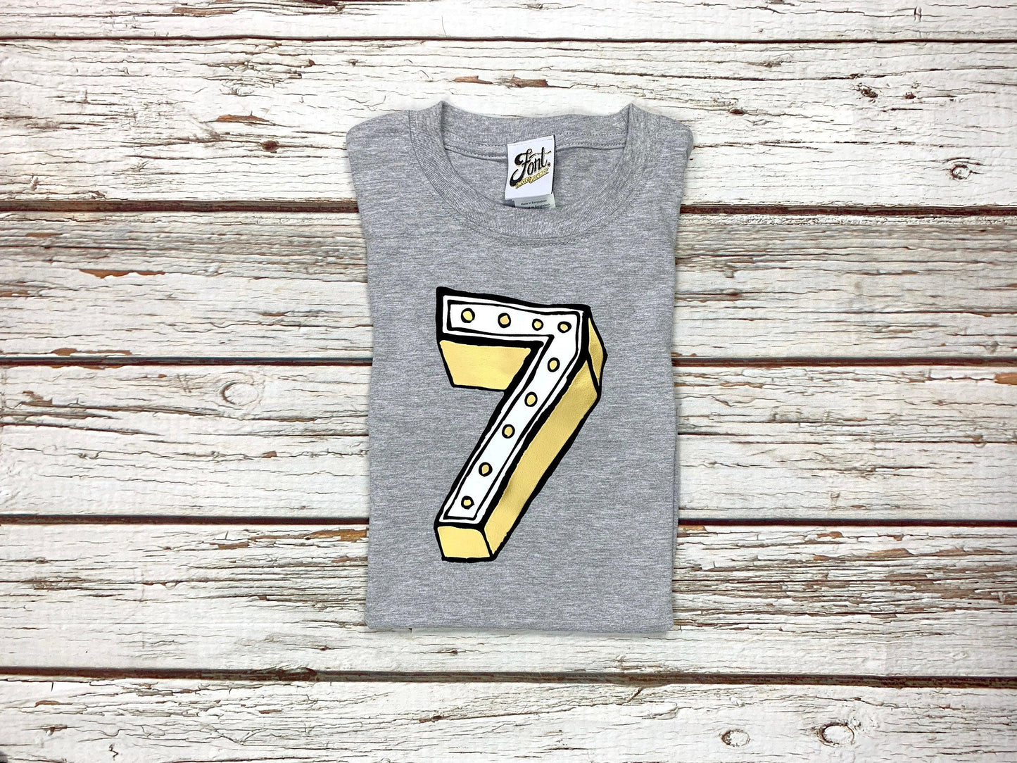 Number Seven Kids' T-Shirt - Juniper Red Font Not Found, Font: Juniper Red, Kid's Clothes, T-Shirt: Numbers, T-Shirts 44ideas.co.uk