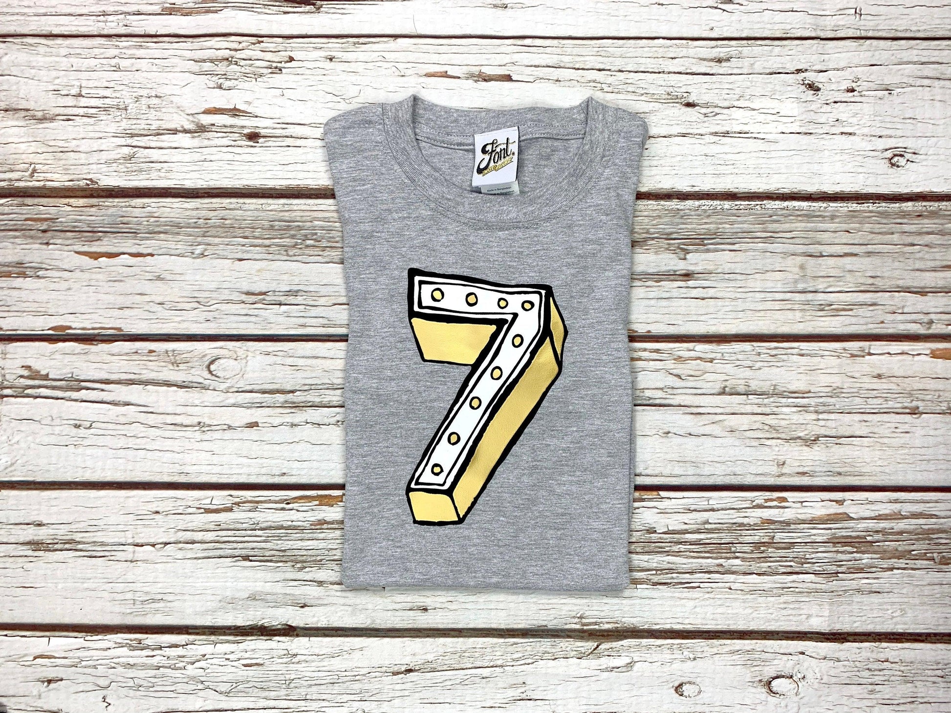 Number Seven Kids' T-Shirt - Juniper Red Font Not Found, Font: Juniper Red, Kid's Clothes, T-Shirt: Numbers, T-Shirts 44ideas.co.uk