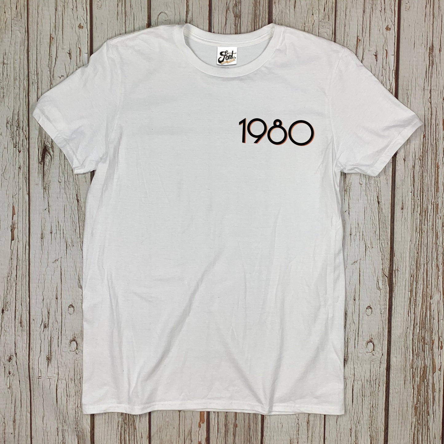 Men's Birth-Year Pocket T-Shirt - Branson Font Not Found, Font: Branson, Men's Clothes, T-Shirt: Numbers, T-Shirts 44ideas.co.uk